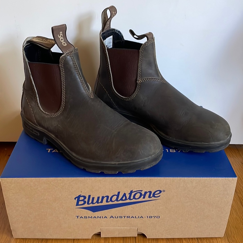 Like new Blundstone 500 pull on boots in stout brown, AU size 5 (US size 6) Mens